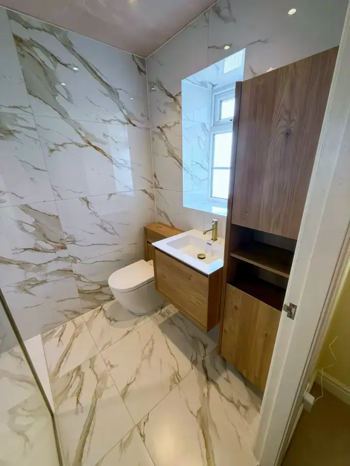 Luxe Gold Marble 07