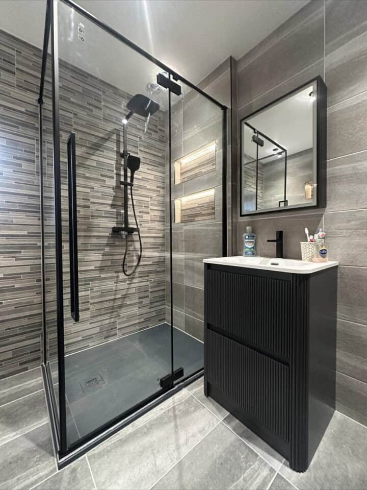 Textured Sophistication Bathroom Refurb 07